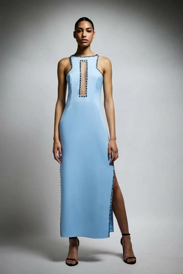 Vestido Largo Azul Claro con Tachas Plata