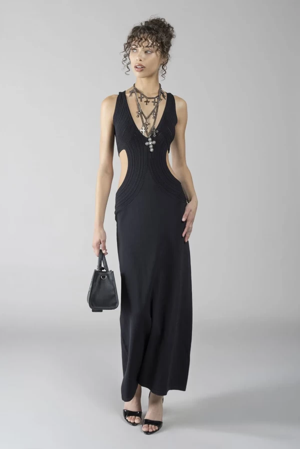 Vestido largo negro cut out Denny Rose Vestido largo negro cut out Denny Rose