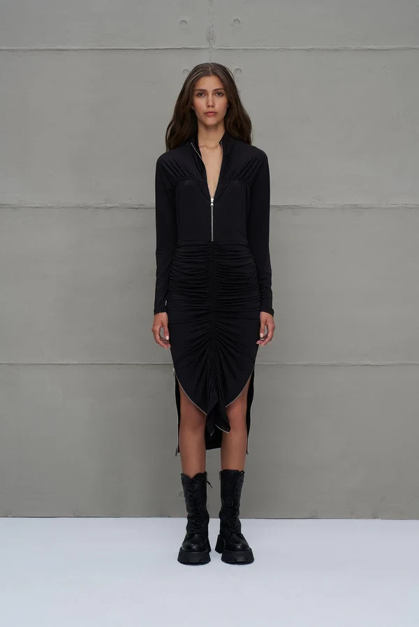 Vestido Largo Negro Drapeado con Cremallera – VDR Via de la Rose
