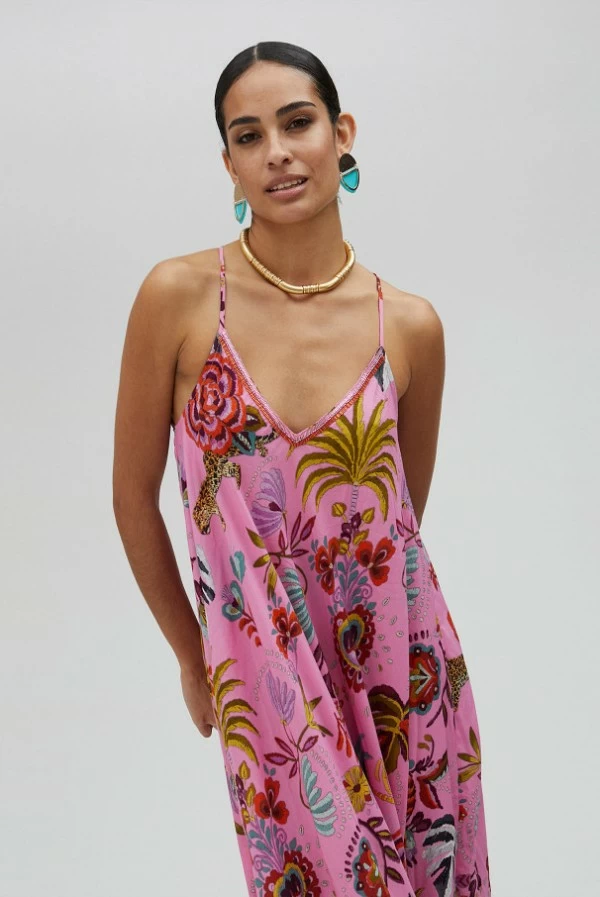Vestido largo tropical con escote en pico y pedrería lola casademunt