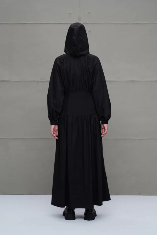 Vestido Negro Largo con Cremallera y Cordón – VDR Via de la Rose