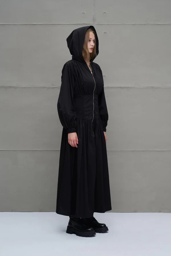 Vestido Negro Largo con Cremallera y Cordón – VDR Via de la Rose