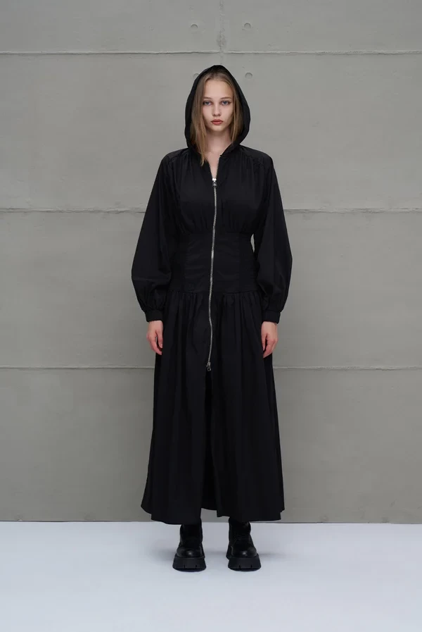 Vestido Negro Largo con Cremallera y Cordón – VDR Via de la Rose