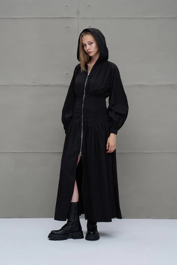 Vestido Negro Largo con Cremallera y Cordón – VDR Via de la Rose
