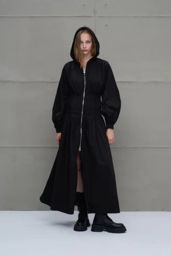 Vestido Negro Largo con Cremallera y Cordón – VDR Via de la Rose