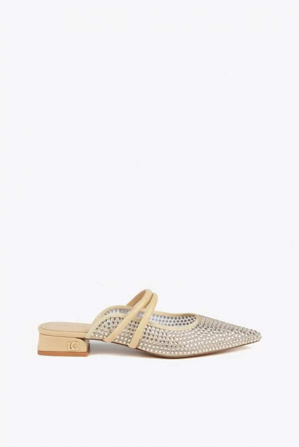 Zapato destalonado con piedras brillantes y tacón bajo lola casademunt